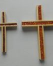 Krzyż łączony z bursztynem - pełny frez K 1